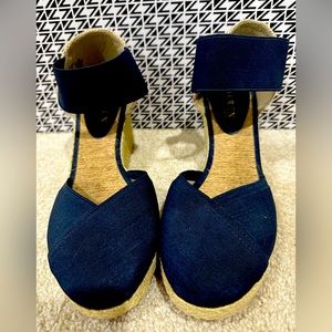 Ralph Lauren espadrilles wedges, size 8, blue, great condition.